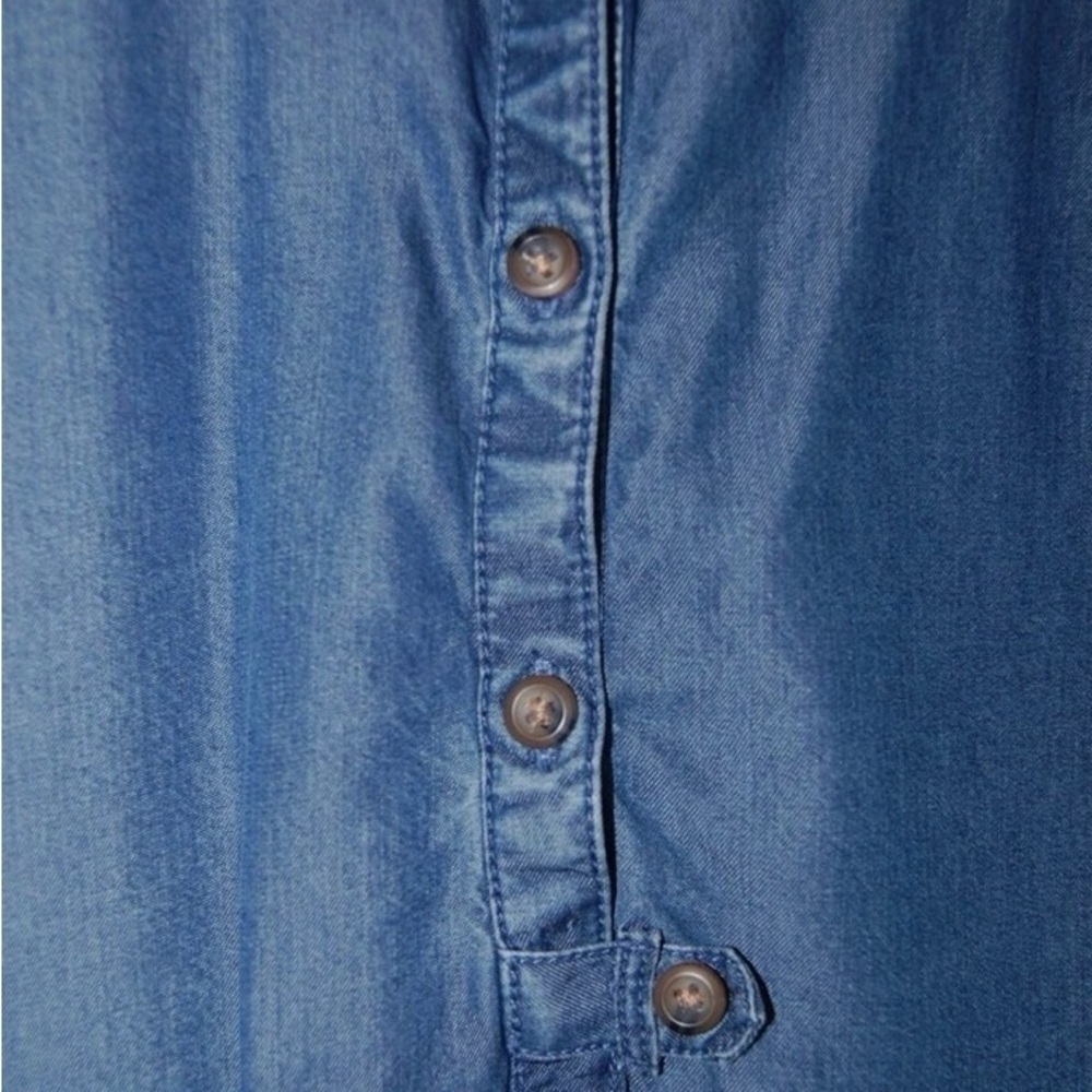 凸
J. Jill Women Shirt Size M Lightweight Chambray Tunic Long Sleeve Button Down - Picture 3 of 10